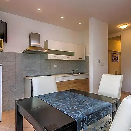 Apartment 1695 Porec