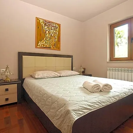 Hotel 1695