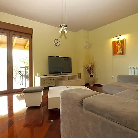 1695 Apartment *